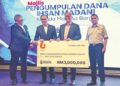 U MOBILE menyalurkan sumbangan Dana Ihsan MADANI bernilai RM3 juta bagi membantu mangsa banjir di Pantai Timur.