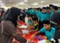 PROGRAM Minggu USM STEM 2024 yang diadakan di George Town, Pulau Pinang baru-baru ini turut melibatkan 350 orang pensyarah dan pelajar siswazah dan pasca siswazah. – UTUSAN/IQBAL HAMDAN