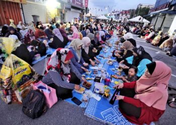 UMAT Islam boleh mencontohi amalan Nabi Muhammad SAW yang memperbanyakan ibadah puasa pada bulan Syaaban.