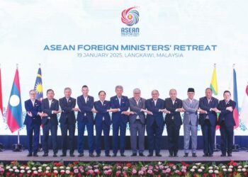 MOHAMAD Hasan menjelaskan secara terperinci keutamaan kepengerusian ASEAN Malaysia 2025 semasa pemukiman Mesyuarat Menteri Luar ASEAN (AMM)  di Langkawi, 19 Januari lalu.