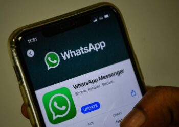 LEBIH 100 pengguna Whatsapp menjadi mangsa penggodaman perisian hasad dari Israel.-AFP