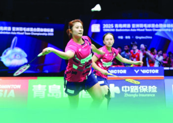 BEREGU wanita, Go Pei Kee-Teoh Mei Xing tumpas kepada pasangan No. 13 dunia, Yeung Nga Ting-Yeung Pui Lam 17-21, 14-21 ketika Malaysia berdepan Hong Kong dalam aksi pertama Kejohanan Badminton Berpasukan Campuran Asia (BAMTC) 2025 di Pusat Sukan Qingdao Conson di Qingdao, China, semalam.-IHSAN BAM.