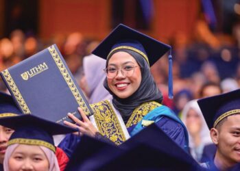 KEUPAYAAN teknologi kecerdasan buatan (AI)  menyokong kejayaan akademik dan emosi pelajar menjadikannya salah satu inovasi terpenting dalam pendidikan masa kini. – UNIVERSITI TUN HUSSEIN ONN MALAYSIA (UTHM)