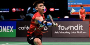 Kenneth Jonassen akan merangka latihan khusus untuk Leong Jun Hao (gambar) dan Justin Hoh berdasarkan persembahan kedua-duanya dalam Kejohanan Badminton Berpasukan Campuran Asia (BAMTC) 2025 di Qingdao, China, sebelum ini. - UTUSAN/SHIDIEQIIN ZON