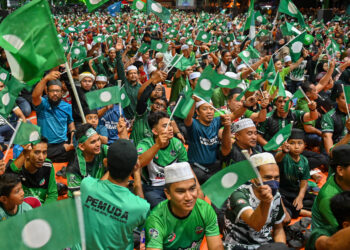 Perubahan teraju dalam Pas penting bagi memastikan parti itu terus kekal relevan dalam arena politik Malaysia.