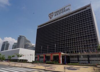 TENAGA Nasional Berhad (TNB) memainkan peranan penting dalam agenda pembangunan negara secara menyeluruh.