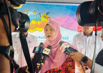 FADHLINA ketika ditemui pemberita di Nibong Tebal, Pulau Pinang hari ini.-UTUSAN/SITI NUR MAS ERAH AMRAN