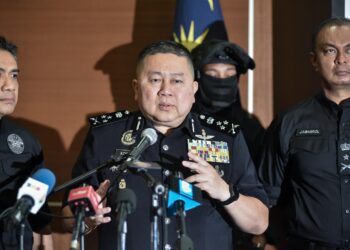 KHAW Kok Chin bercakap ketika sidang akhbar JSJN di Dewan Theatreatte, Menara 1 Bukit Aman hari ini. / M.FIRDAUS M.JOHARI