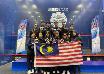 PASUKAN lelaki dan perempuan Malaysia muncul naib juara pada Kejohanan Skuasy Berpasukan Remaja Asia 2025 di Hong Kong, hari ini. - Ihsan SRAM