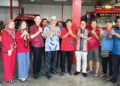 ABDUL Yunus Jamahri (tengah)  pada program bersama rakyat di Parit Buntar, baru -baru ini. – MINGGUAN