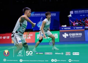 Man Wei Chong-Tee Kai Wun kutip mata kedua Malaysia selepas menewaskan Muhammad Shohibul Fikri-Daniel Marthin dalam aksi terakhir Kumpulan B pada Kejohanan Badminton Berpasukan Campuran Asia 2025 di Qingdao, China, hari ini. - Ihsan FB BAM