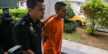 End

AFIF Jazimin Jamaluddin dipenjara 12 tahun selepas mengaku bersalah melakukan khianat dengan api ke atas motosikal dan beranda kayu milik penduduk Kupang di Mahkamah Sesyen Baling. -UTUSAN/ SHAHIR NOORDIN