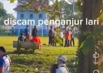 TULAR dalam media sosial mengenai penipuan penganjuran pertandingan bola sepak yang tidak wujud di Padang Taman Dr. Seenivasagam Ipoh semalam. - UTUSAN