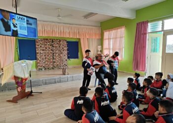 DUA murid bersaing merebut jawatan Ketua Pengawas bagi sesi 2025/2026 Sekolah Kebangsaan (SK) Kampung Baharu, Pontian, Johor.