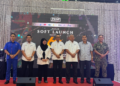 MOHD. Faizal Jaafar (tengah) ketika menyempurnakan Majlis Soft Launch Sambutan 60 Tahun Penubuhan PKNP di Kompleks Teruntum di Kuantan, Pahang. - UTUSAN/NORHAFIZAN ZULKIFLI