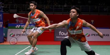 Goh Sze Fei-Nur Izzuddin Rumsani kini menghuni ranking nombor dua dunia. - UTUSAN/SHIDDIEQIIN ZON