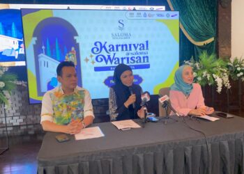 Riza Datuk Che Umar (tengah) ketika sidang akhbar Karnival Warisan di Saloma Kuala Lumpur di sini, semalam. UTUSAN/SABRINA ZULKIFLI