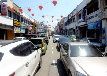 KENAIKAN caj parkir adalah langkah tepat menangani kesesakan lalu lintas yang semakin meningkat di Pulau Pinang.