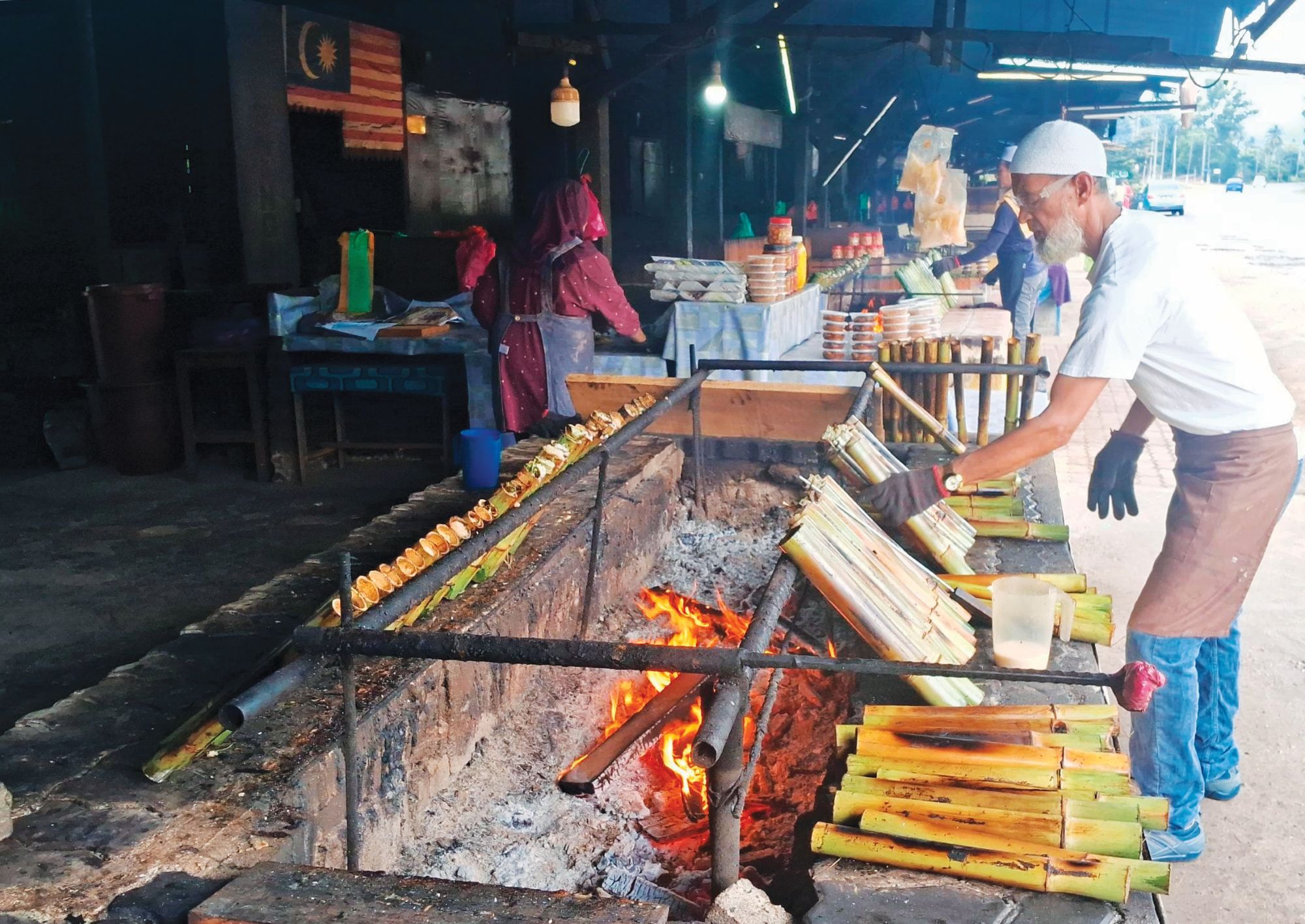 ‘Lemang tanpa musim’ Kijal jadi buruan