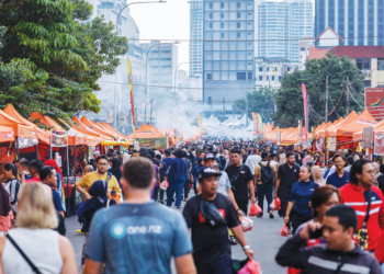 SUASANA Bazar Ramadan.