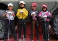 PASUKAN perempuan junior Sekolah Kebangsaan Mat Daling, Ulu Tembeling yang mengungguli kejayaan 
di Kejohanan Golf Tertutup sembilan lubang di Batu Sembilan, Kuantan, Pahang baru-baru ini.