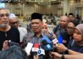 MOHAMAD Sabu semasa sidang media pada Majlis Iftar Menteri Bersama Warga KPKM dan Santuni Dhuafa @Kada, Kota Bharu, Kelantan.-UTUSAN/KAMARUL BISMI KAMARUZAMAN.