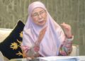 SEMPENA sambutan Hari Wanita Antarabangsa yang berlangsung pada 8 Mac lalu, Datuk Seri Dr. Wan Azizah Wan Ismail mahu wanita bukan sahaja memainkan peranan sebagai pemimpin malah terlibat sama dalam membuat keputusan, penggubalan dasar dan inisiatif kerajaan.