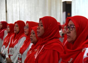 Sudah tiba masanya Malaysia memberi peluang yang saksama buat wanita dalam gelanggang politik.