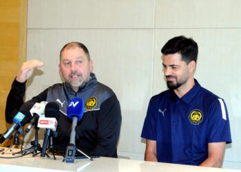 PETER Cklamovski dan Paulo Josue mengadakan sidang media menjelang perlawanan Kumpulan F, kelayakan Piala Asia 2027 pada 25 Mac antara Malaysia dan Nepal di Hotel Double Tree by Hilton, Johor Bahru-Foto: RAJA JAAFAR ALI