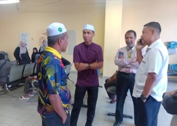 BADDROL Bakhtiar berada di pekarangan Jabatan Forensik Hospital Sultan Abdul Halim, Sungai Petani.