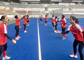 Pemain hoki wanita kebangsaan menjalani latihan harian sebagai persiapan ke beberapa kejohanan pada tahun ini. - IHSAN KHM