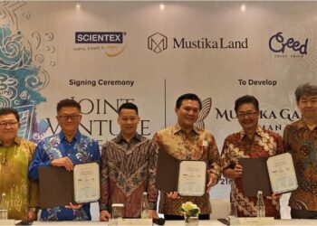 MAJLIS pemeteraian usahasama antara Scientex, Mustika Land dan Japan Creed Group membabitkan projek pembinaan rumah mampu milik di Indonesia.