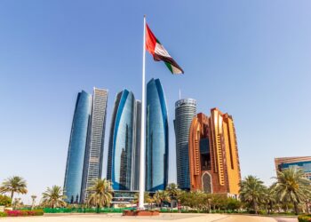 UAE berada di tangga teratas indeks pasport terbaik kerana keistimewaan perjalanan tanpa visa ke 181 lokasi.-AGENSI
