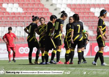 SKUAD kebangsaan tewas 0-4 kepada Thailand dalam aksi kelayakan Piala Asia Wanita 2022 di Stadium Antarabangsa Faisal Al-Husseini, Palestin, kelmarin.- IHSAN FAM