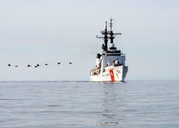 PENGAWAL PANTAI AS cadang menempatkan kapal `Fast Response Cutters' di Pasifik barat. - USCGC Sherman/US Coast Guard/Handout via Reuters