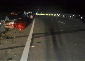 KEMALANGAN melibatkan pemandu mabuk di Kilometer 26 Lebuh Raya Seremban-Port Dickson, Port Dickson awal pagi tadi.-IHSAN POLIS