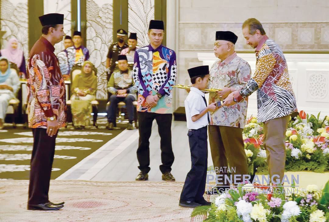 Rakyat Ucap Tahniah, Doakan Pemerintahan Sultan Mizan Lancar Dan Sejahtera