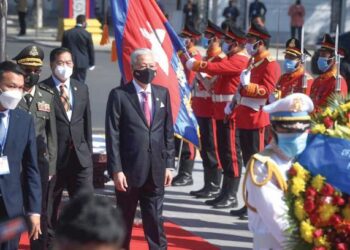 SEMUA pihak seharusnya menyokong usaha Perdana Menteri memartabatkan bahasa Melayu dalam pentadbiran domestik dan urusan hubungan antarabangsa. – FB ISMAIL SABRI YAAKOB