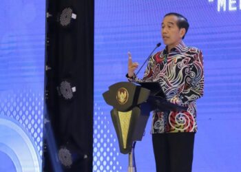 JOKOWI berucap pada Rapat Kerja Nasional Persatuan Pemerintah Provinsi Indonesia (APPSI) di Balikpapan di Kalimantan Timur.-AGENSI