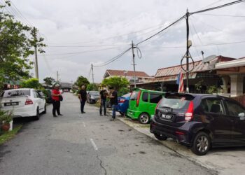 GANGGUAN ketukan turut menghantui penduduk di Jalan 11, Pandamaran Jaya, Klang, Selangor sejak Ahad lalu.