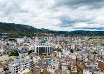 MASJID Najiaying merupakan mercu tanda umat Islam di Yunnan. - AGENSI