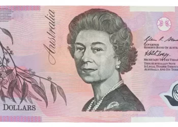 BANK pusat Australia abadikan gambar Ratu Elizabeth II pada wang kertas $5.-AGENSI