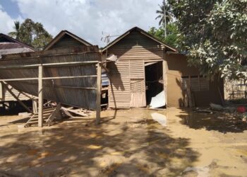 KEADAAN sebuah rumah di Temerloh, Pahang yang mengalami kerosakan penuh ekoran musibah banjir yang melanda bermula 19 Disember lalu.