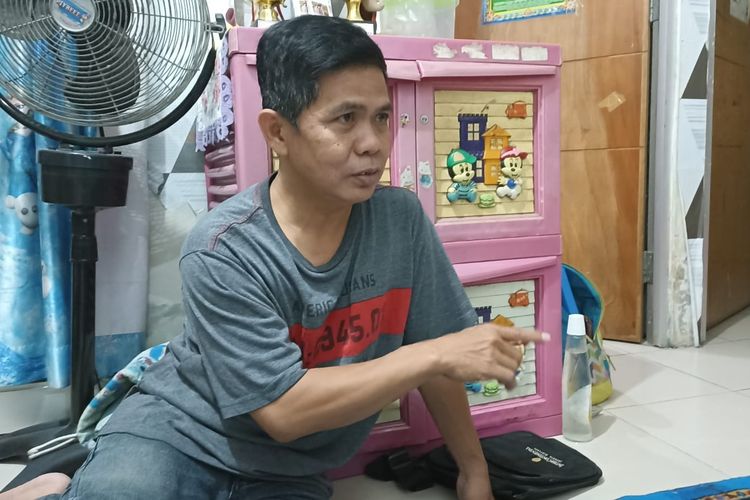 Anak lahir bayi luar nikah, sekeluarga diusir jiran tetangga