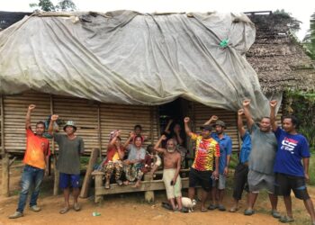 MASYARAKAT Orang Asli di Kampung Kelaik Baru di Gua Musang meminta kerajaan memberi pemilikan tanah kepada mereka. -UTUSAN/AIMUNI TUAN LAH