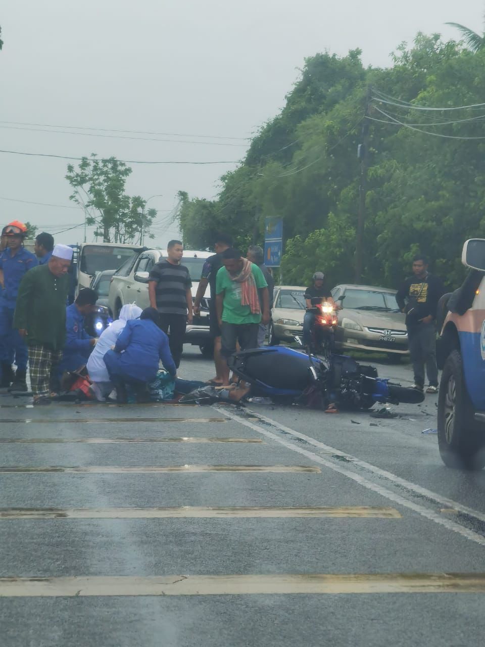 Suami isteri maut motosikal rempuh lori