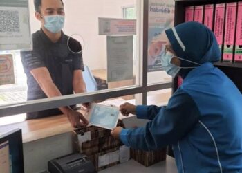 SEBAGAI tanggungjawab sosial korporat, ANIH akan mengedarkan pelitup muka percuma kepada pengguna KLK dan LPT1 di semua Pusat Khidmat Pelanggan bermula dari 10 Mei 2021.