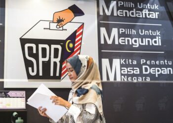 cabaran pengundi pada PRU15 adalah memilih pemimpin dan pakatan politik yang boleh pacu negara keluar daripada pelbagai kemelut selain menghadapi badai ketidaktentuan ekonomi yang dijangka melanda tahun depan. – mingguan/FAISOL MUSTAFA