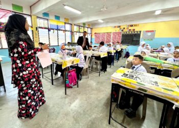 CADANGAN mewujudkan pembantu guru di sekolah sejak lima tahun lalu kini disifatkan hanya retorik  kerana masih belum  dapat dilaksanakan sehingga ke hari ini. – GAMBAR HIASAN