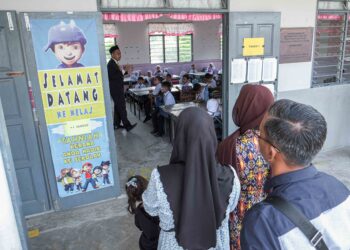 Sekolah dibenar ditutup jika suhu mencecah 37 darjah Celsius selama tiga hari berturut-turut. -GAMBAR HIASAN